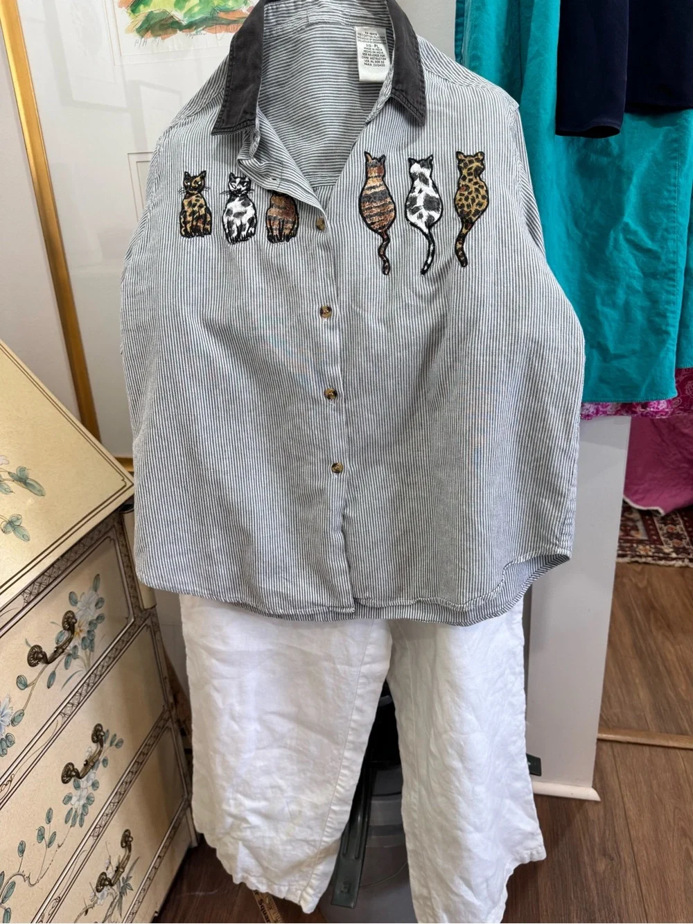 Vintage cotton 90’s Cat appliqué Striped Button-Up Shirt - petite L